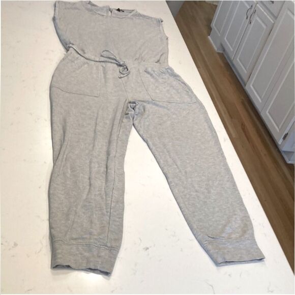 ❤️ Banana republic gray sleeveless cotton jersey cozy core jumpsuit size medium - Picture 4 of 9